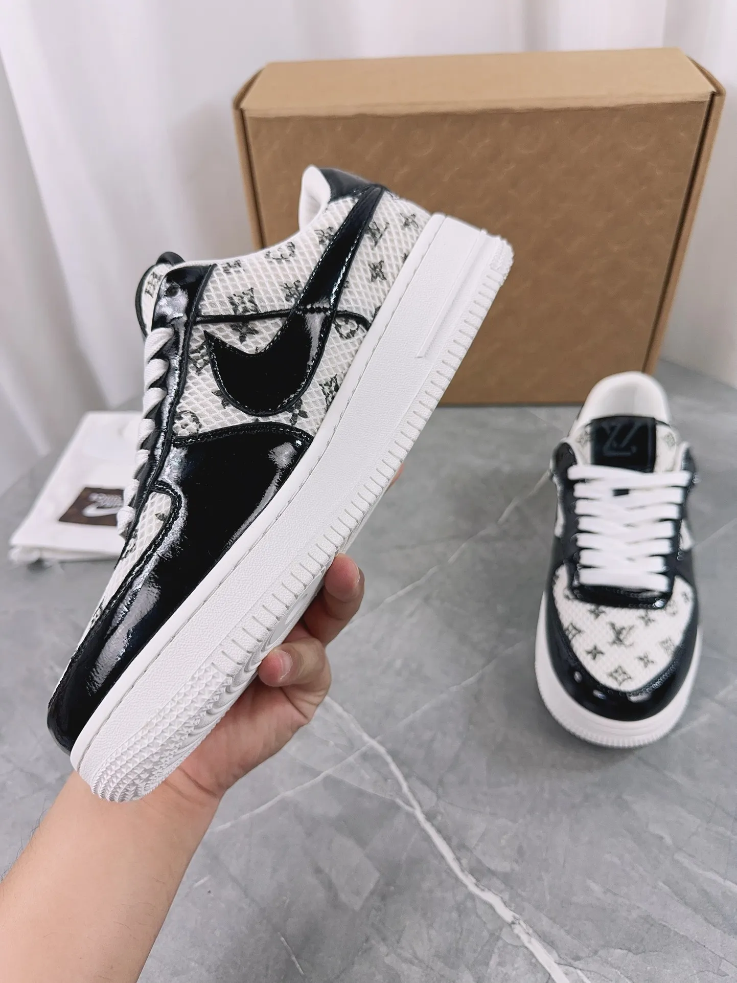 👟👟Ex-factory price 620👟👟 🌈LV | Louis Vuitton ²⁰²³ 𝐬𝐬 🧡💚2024 spring and summer new style top version‼ ️The original version is the same. The counter specializes in the latest mesh shoes and new hard goods🆕 ❥Purchase level! Full of high-end feel! A popular model among bloggers at home and abroad, it’s retro and fashionable and looks amazing on your feet! Mainly recommended models on the official website★ ━━━━━ ЅᏇєєt ━━━━━ ▪️Upper: original customized cowhide fabric ▪️Inner: cow lining ▪️Outsole: high-end rubber outsole ▪️Shoe size: 35-47 (46-47 customization is not returnable)